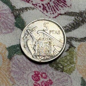🪙 1957 Spain 5 Pesetas Coin — Francisco Franco — Circulated - Vintage - ONE